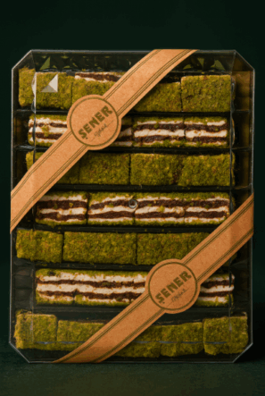 600 gr Antep Fıstıklı Pralinli Baklava Dilim Pırlanta Kutu